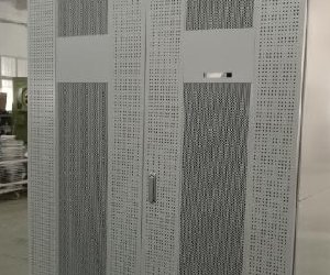 轨道应用机柜